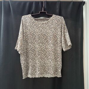 American eagle Leopard Print sweater Top